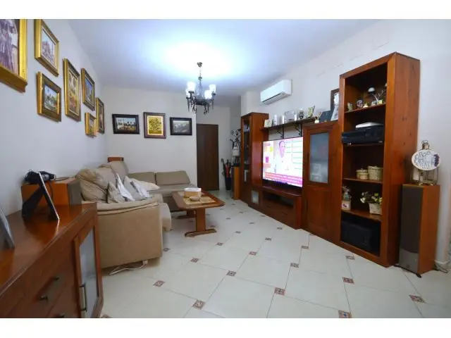 Casa en Venta 4 Dormitorios 2 Baños Patio Azotea