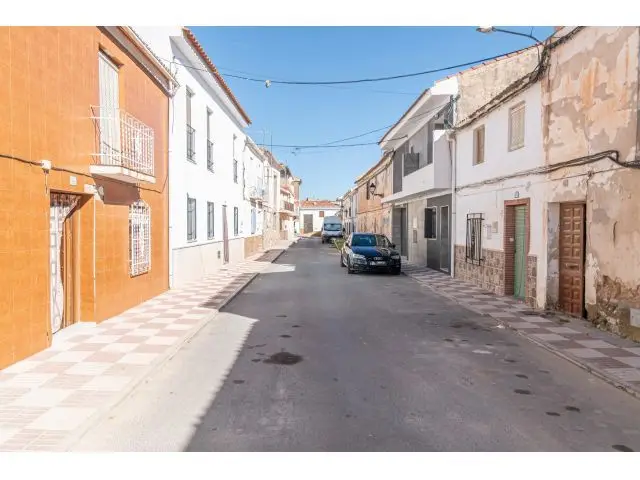 Casa en Venta Chimeneas Granada 242m2 para Reformar