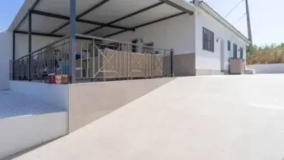 Chalet en Alquiler Zona Rural 100m2 Piscina