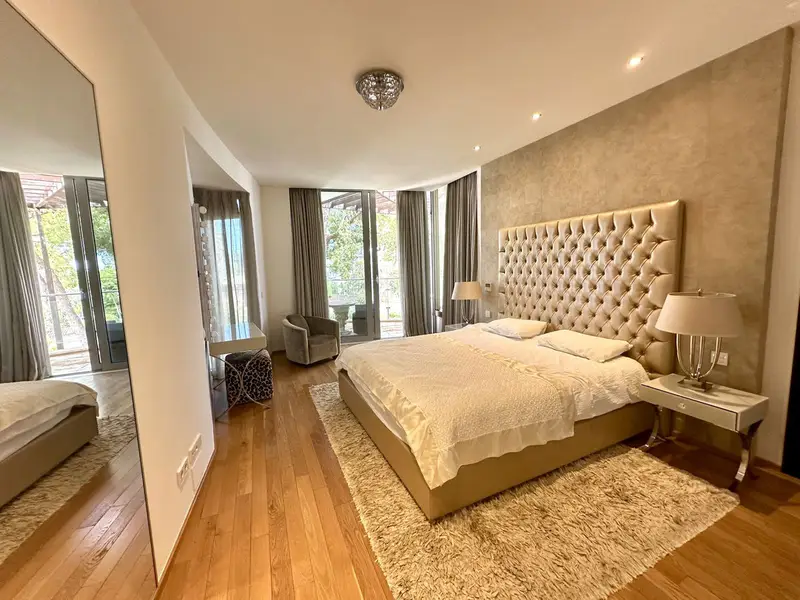 Chalet Adosado 2 Dormitorios Lujo Marbella