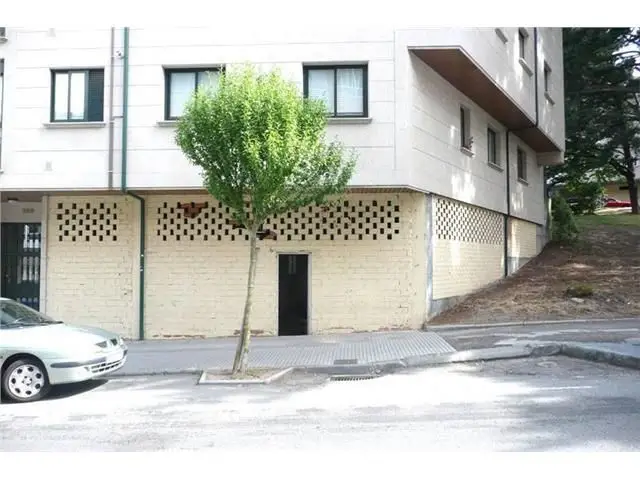 Venta Local Comercial Perillo Oleiros 235m2