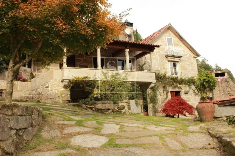 Venta Chalet 4 habitaciones Couso Gondomar