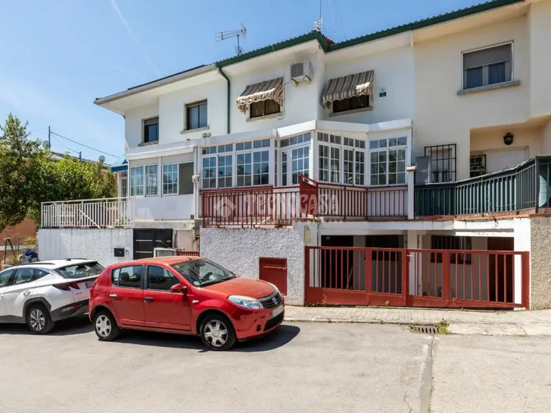 Chalet Pareado en Torrelodones 186m2 Garaje Patio 3 Dormitorios