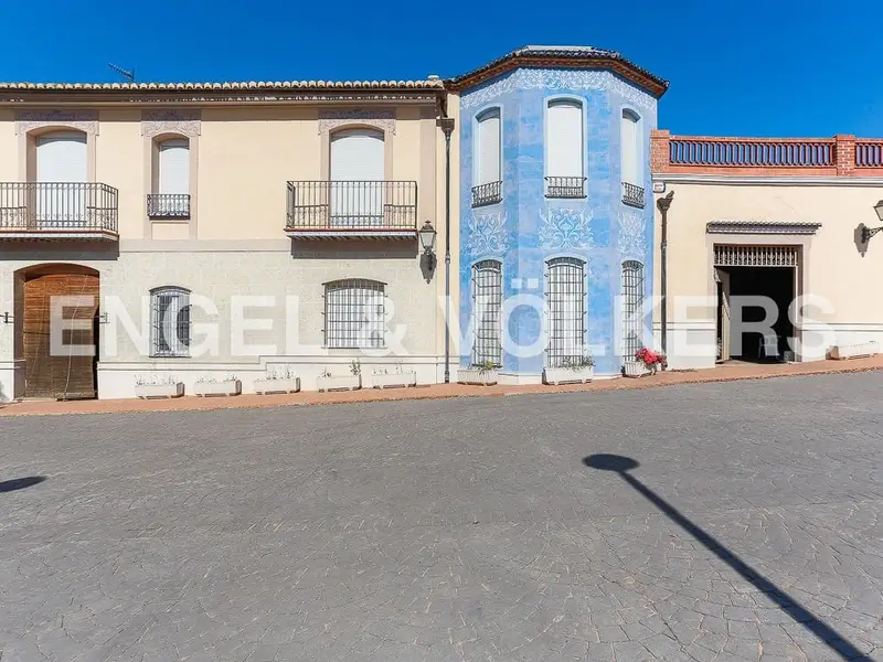 Finca Rural en Alzira con Piscina y Vistas Panorámicas