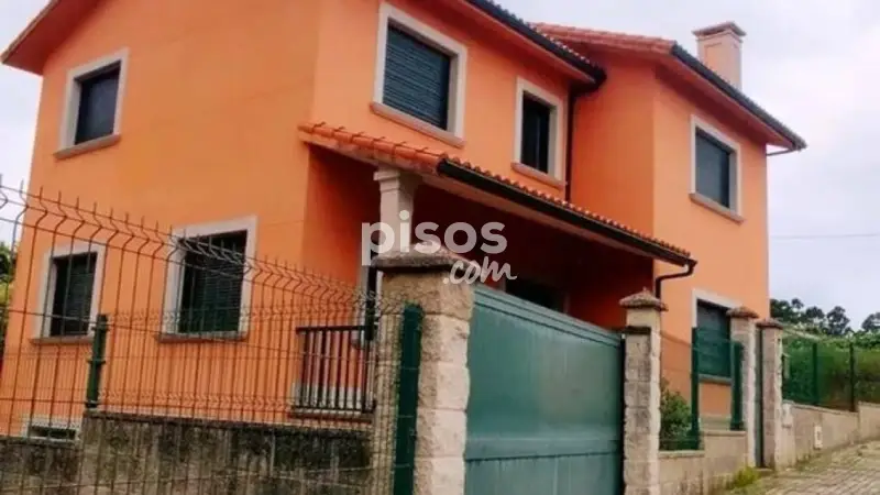 Chalet en Alquiler en Oleiros cerca de Mera