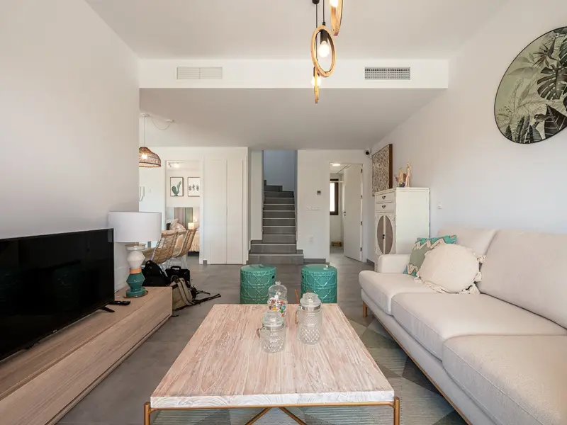 Villa en Venta Orihuela Costa con Garaje y Piscina