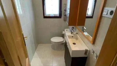 Casa Adosada en Venta 204m2 4 Dormitorios Jardin Piscina