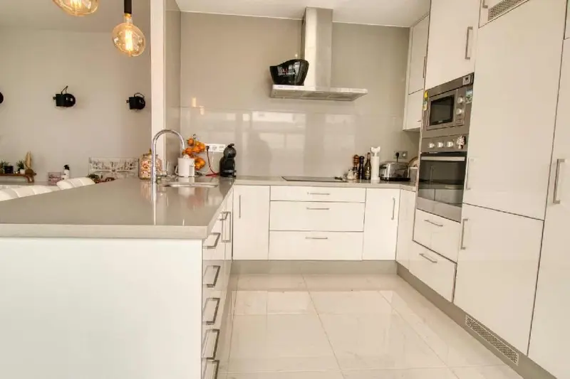 Villa en Orihuela Costa con Piscina Privada y Terraza