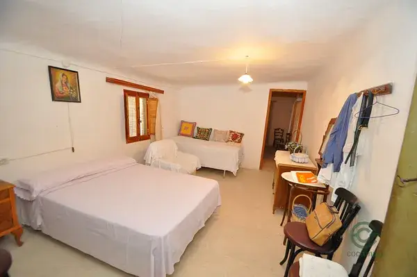 Casa en Monovar con 6 habitaciones, 2 garajes y piscina