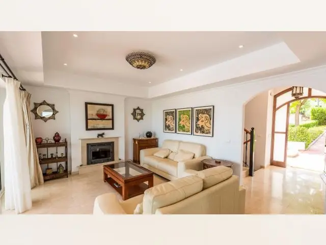 Piso de 4 Dormitorios alquiler Andalusia, España