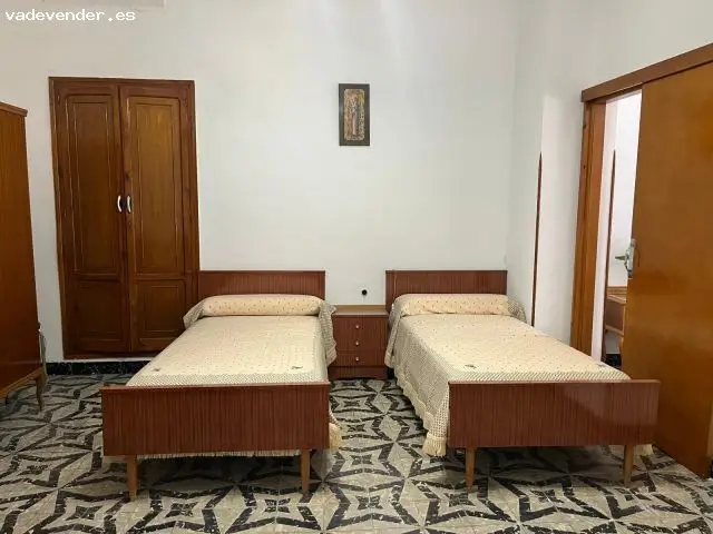 Planta Baja Ideal con Patio en Almansa