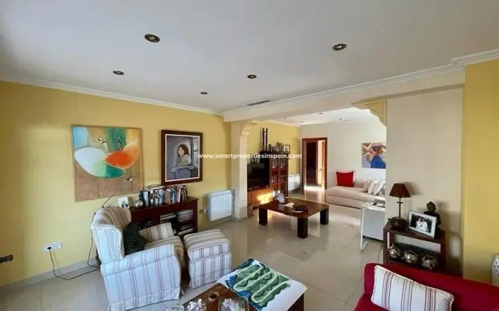 Villa de 7 Dormitorios en Venta en Albatera