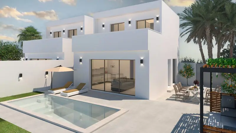 Chalet en Venta La Zenia 3 Dormitorios Piscina Privada