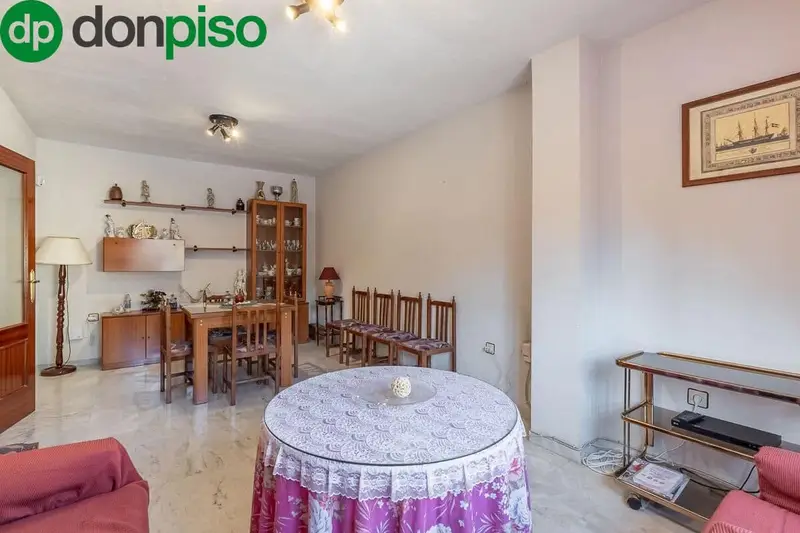 Adosado en venta en Iznalloz, Granada