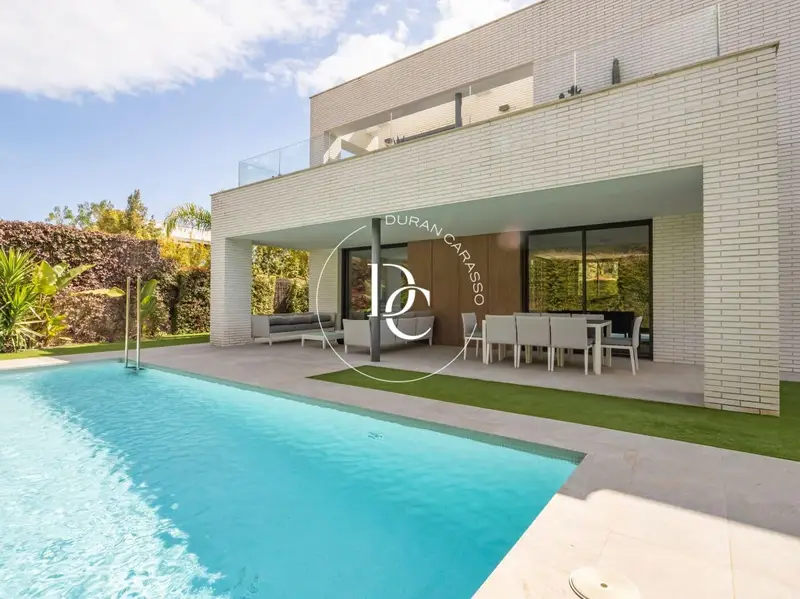 Chalet en Venta Sitges Piscina Jardin 4 Habitaciones