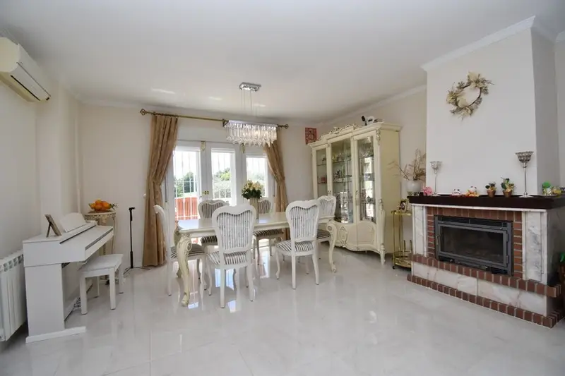 Villa 4 Dormitorios Campoamor Vistas Golf Piscina Privada