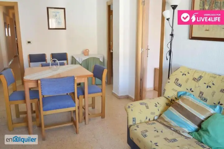 Piso en Alquiler Valencia Cabanyal 100m2 4 habitaciones