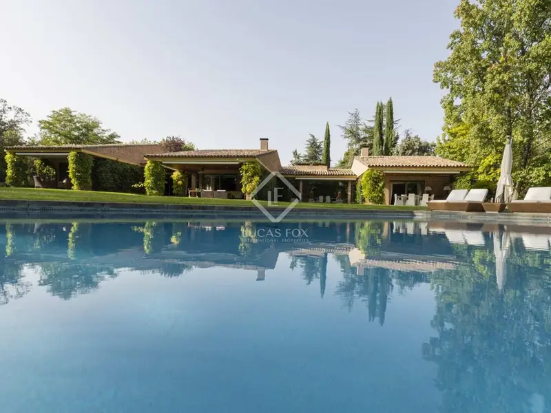 Villa de Lujo en La Moraleja 1006m2 11395m2 Parcela