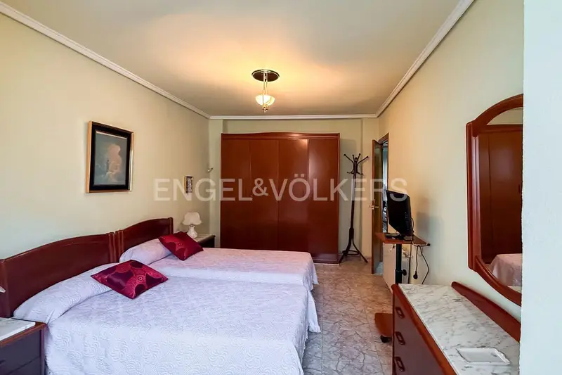 Alquiler Piso Sagunto 4 Dormitorios Cerca Servicios