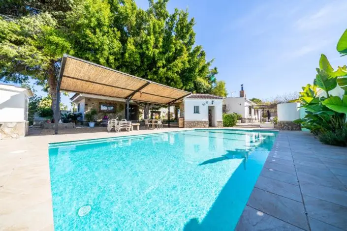 Villa en Venta 4 Dormitorios Piscina Privada La Marina