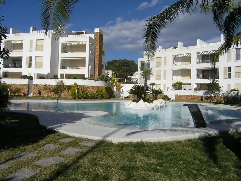 Apartamento en Moraira 3 Dormitorios Terraza Piscina