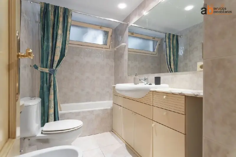 Alquiler Piso 3 habitaciones Mendebaldea Pamplona