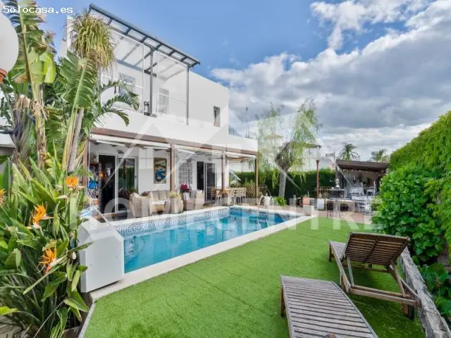 Villa en Carmençó cerca de la playa Empuriabrava