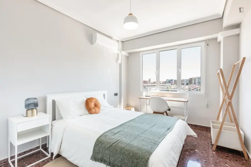 Coliving Valencia: Habitaciones Amuebladas con Facturas Incluidas
