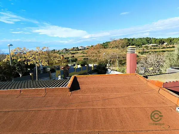 Casa en Vilanova i la Geltrú con Jardín Privado y Piscina