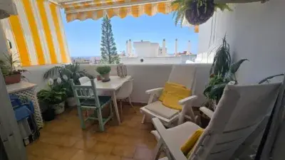 Piso en venta en Arroyo de la Miel Benalmádena con vistas al mar