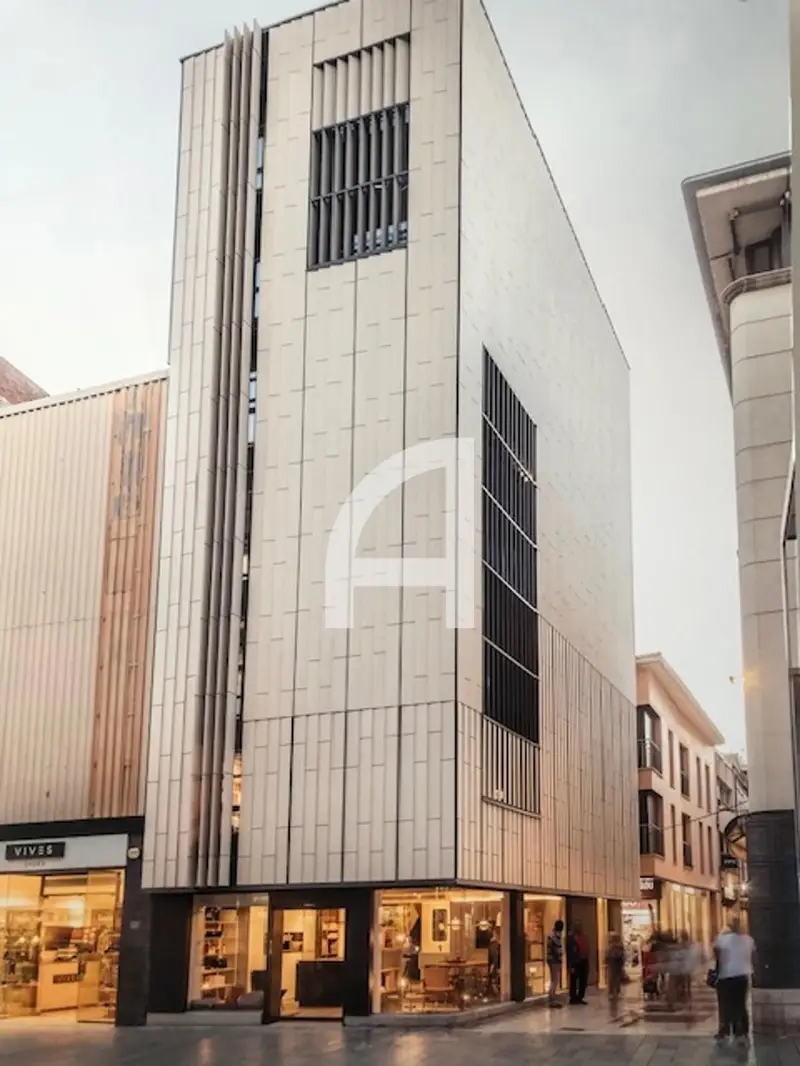 Local Comercial en Granollers Centro 210m2 Tres Plantas