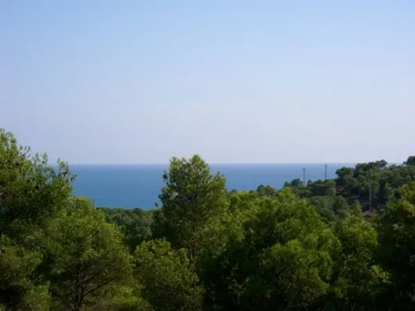 Solar en Can Girona Sitges Vistas al Mar Alta Calidad