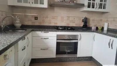 Chalet en Venta Aguilar de la Frontera 4 Dormitorios 2 Baños