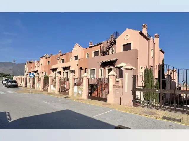 Adosado 3 Dormitorios Estepona