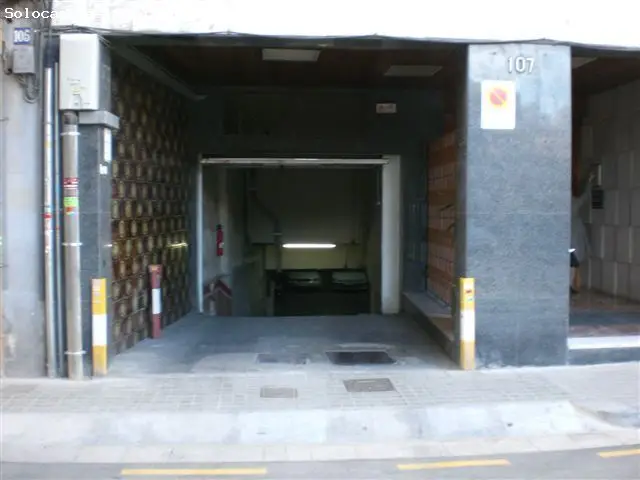 Parking en Alquiler en Barcelona Violant d'Ongria