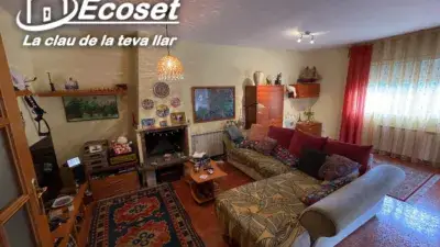 Chalet en venta 270m2 con garaje 100m2 y piscina