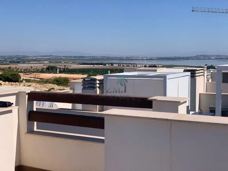 Atico en Los Balcones Torrevieja 3 habitaciones 2 baños Solarium