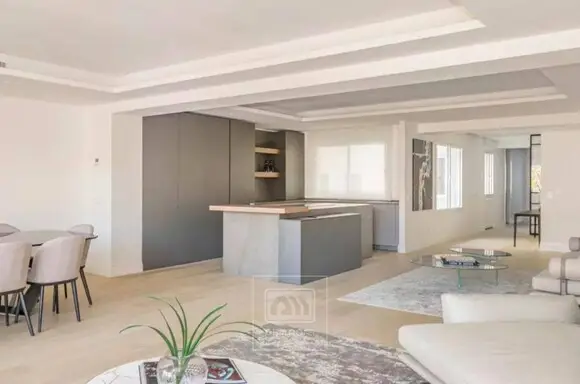 Piso de Lujo en Salamanca con Vistas al Lázaro Galdiano