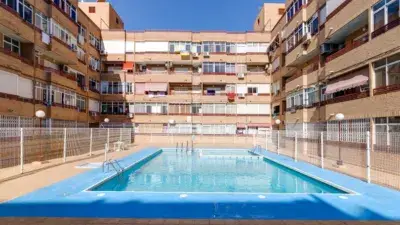 Apartamento en venta en Calle Hermanos Bazán, cerca de Calle Joaquín Chapaprieta