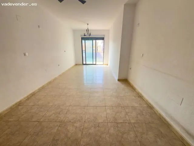 Vivienda en Albatera: Piso de 131 m² con Garaje y Trastero