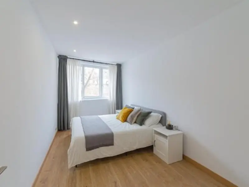 Piso Reformado en Paralelo Barcelona 87m2 2 Dormitorios