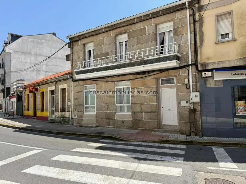 Casa en Venta Vilanova de Arousa 7 Dormitorios Piscina Jardín