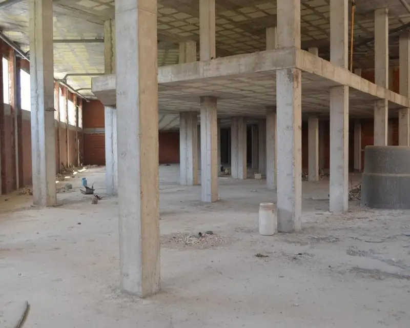 Local de 917.24 m² en Orihuela
