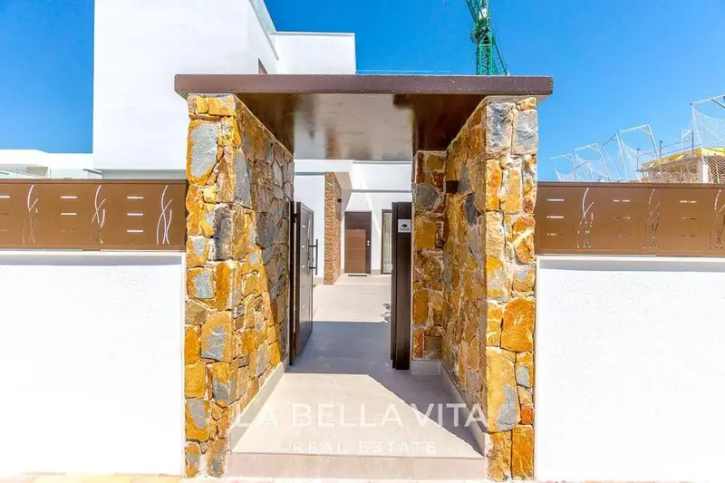 Chalet en venta en Benijófar, Alicante