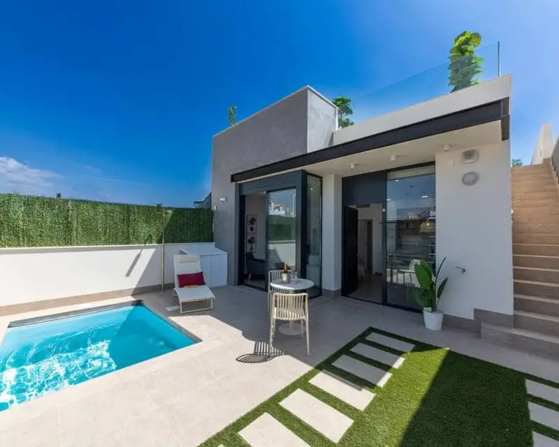 Villa de Lujo en San Juan de los Terreros con Piscina Privada