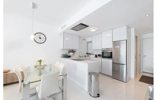 Alquiler Apartamento 2 Dormitorios 84m2 Estepona