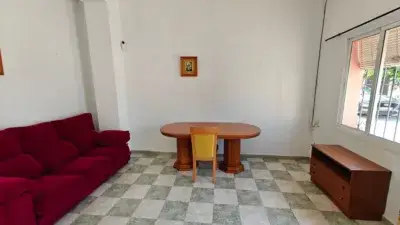Casa Adosada en Tocina con Terraza Cerca de Sevilla