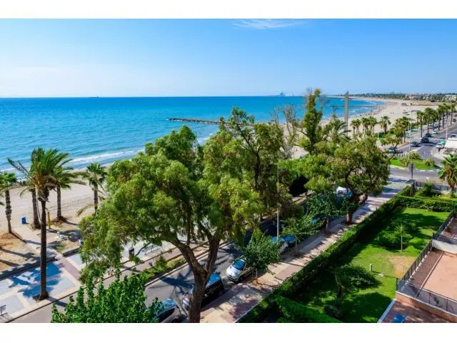 Atico en Benicassim Primera Linea de Playa Reformado