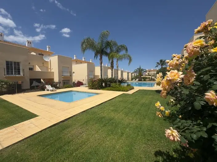 Apartamento 2 Dormitorios en Venta Los Gallardos