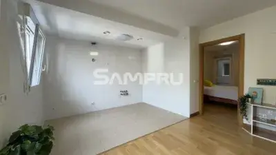 Piso en Venta Bergara Diseño Moderno 2 Habitaciones Balcon